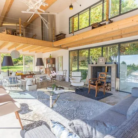Sleeps 12 Pool Wifi *