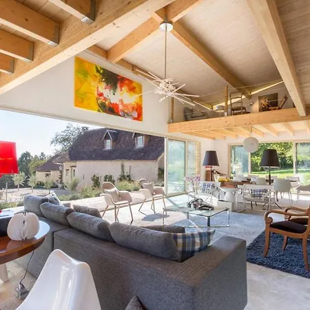 Sleeps 12 Pool Wifi Villa